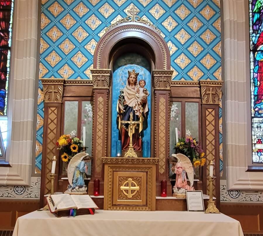 Mother Mary with baby Jesus